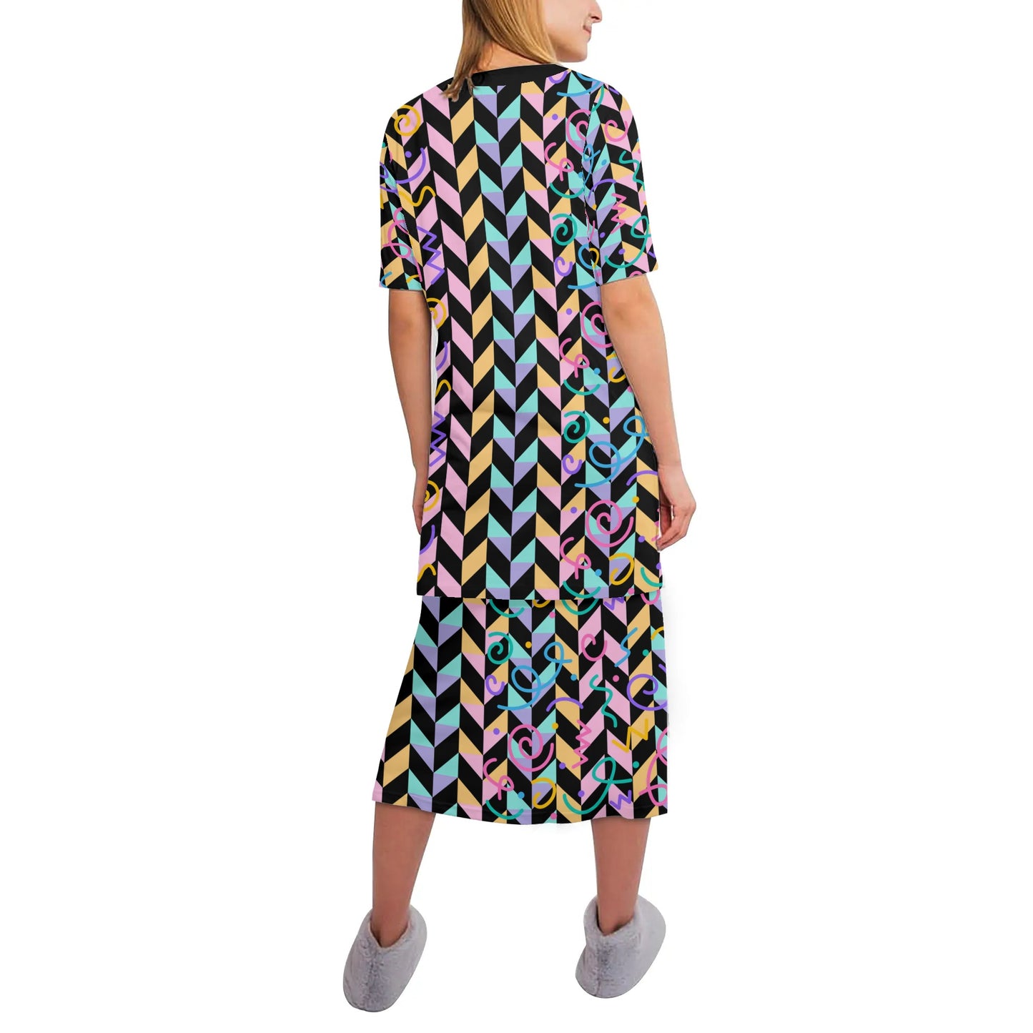 Chillin in Chevron - Women's Lightweight Oversize Half-Sleeve T-shirt & Midi Skirt Two-Piece Set