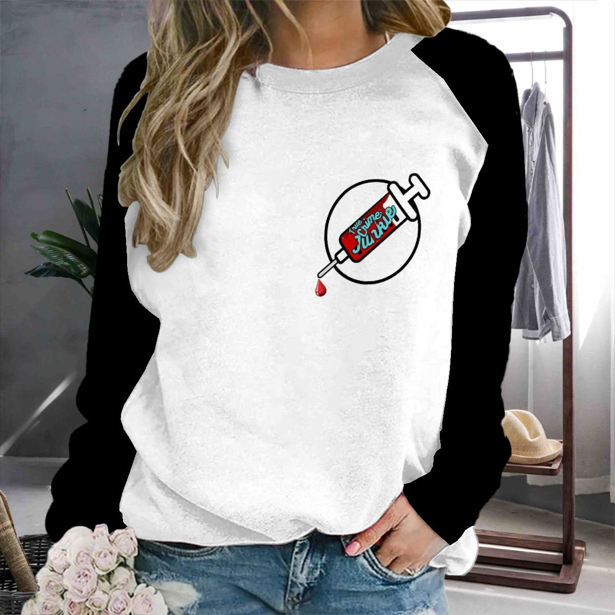 " True Crime Junkie" Crewneck Sweatshirts Women